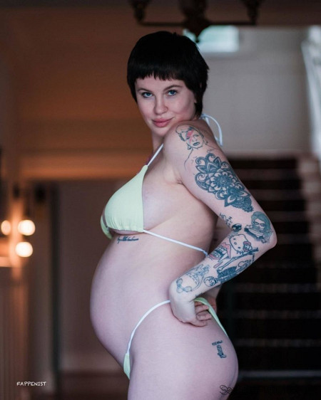 Ireland Baldwin Pregnant Big Tits