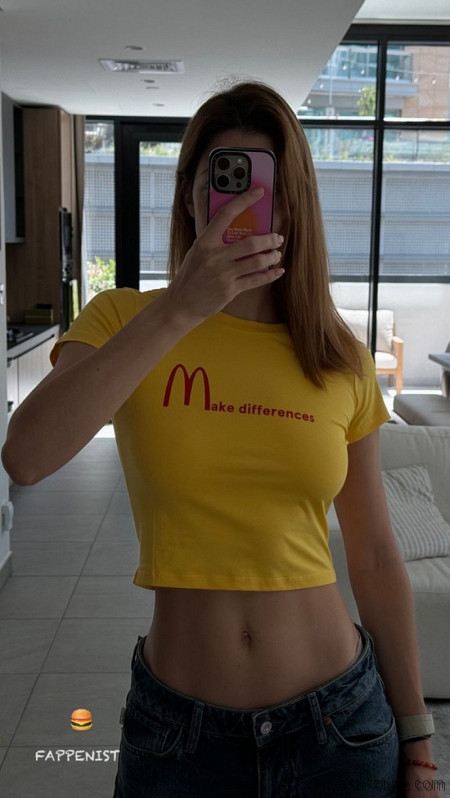 Iris Mittenaere Tits and Tight Model Body
