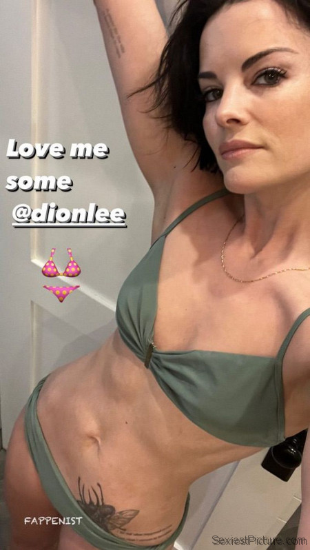 Jamie Alexander Tits Selfie