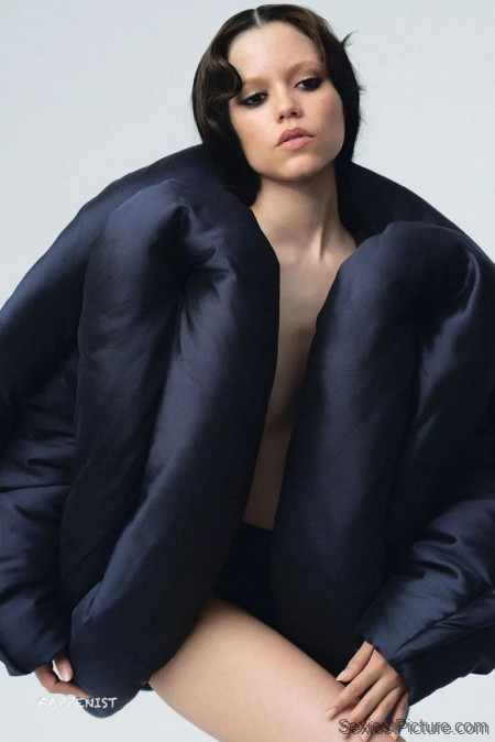 Jenna Ortega Topless and Sexy 2025