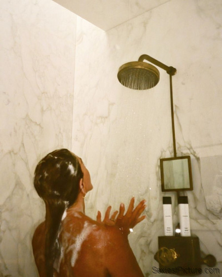 Jennifer Aniston in the Shower