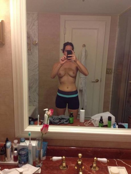 Jennifer Lawrence nude topless hotel bathroom selfie boobs big tits fappening leak