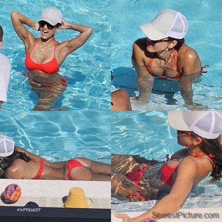 Jessica Alba Tits and Ass Caught by Paparazzi