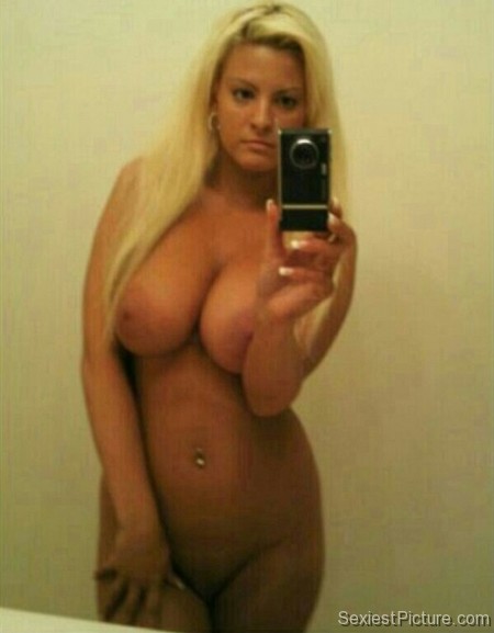 Jessica Simpson nude naked selfie boobs big tits pussy leaked