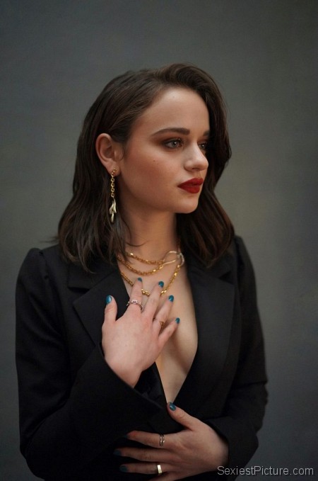 Joey King Braless Boobs