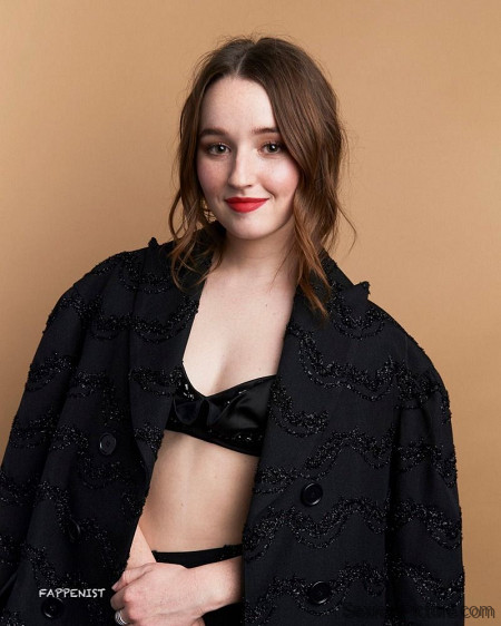 Kaitlyn Dever Tits