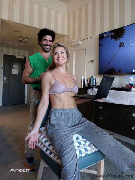 Kate Hudson Big Tits Bra