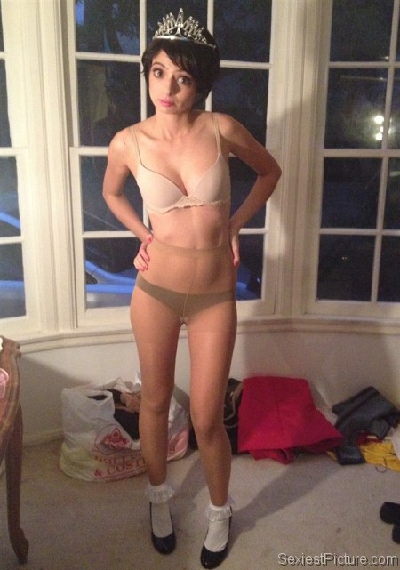 Kate Micucci lingerie pic leaked