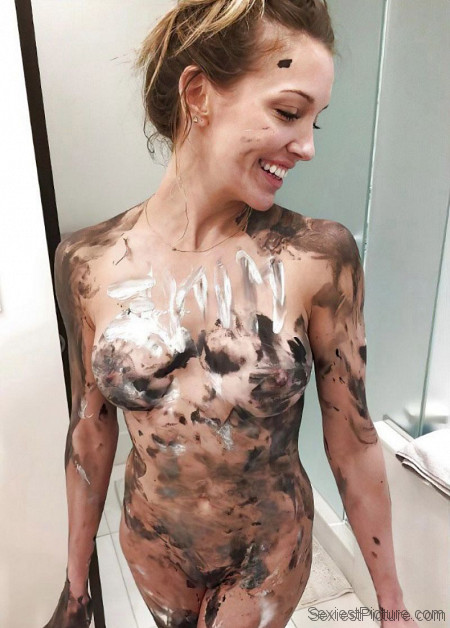 Katie Cassidy Nude Outtake Leak