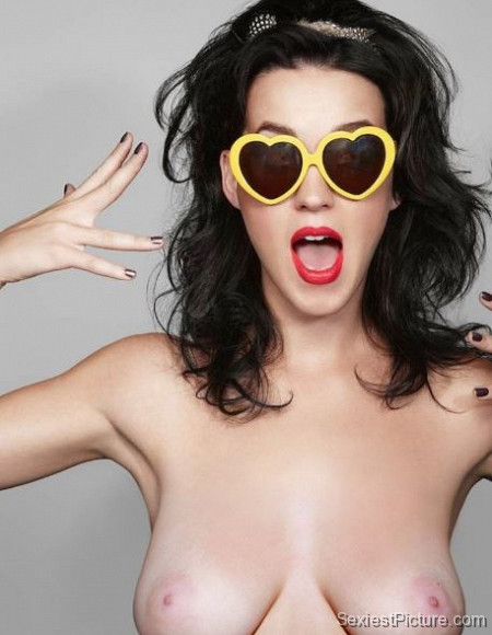 Katy Perry nude naked topless boobs big tits sunglasses