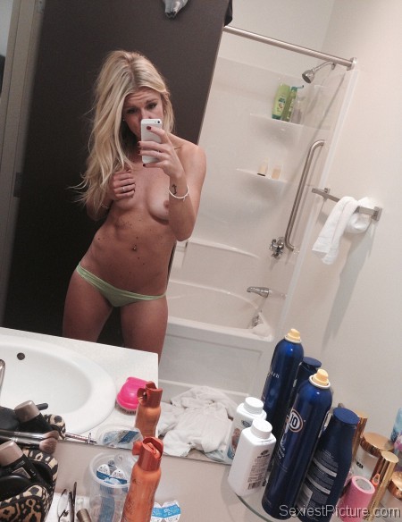 Kaylyn Kyle topless selfie leaked
