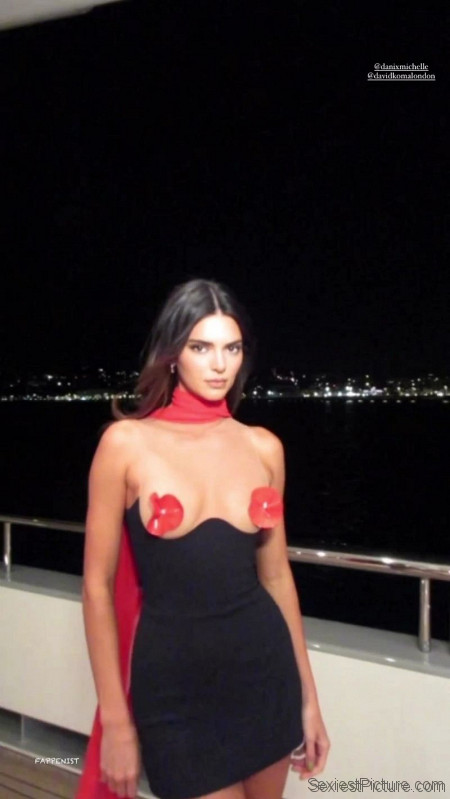 Kendall Jenner Topless Boobs