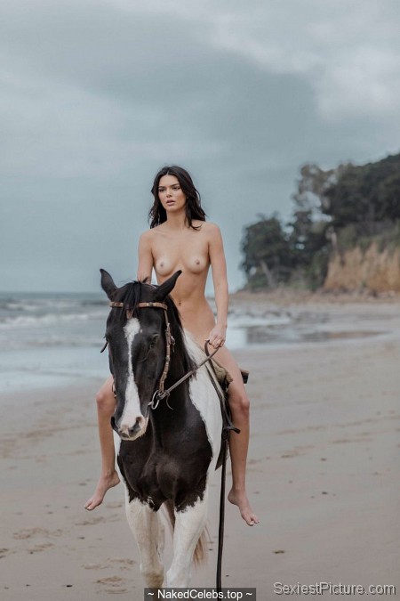 Kendall Jenner fully nude at horse