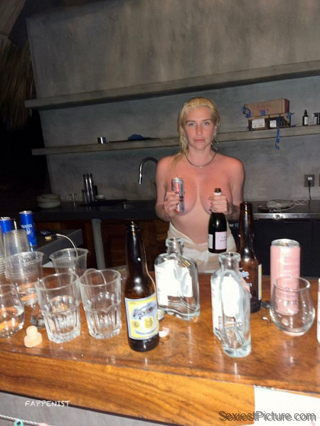 Kesha Nude Big Tits Drinking