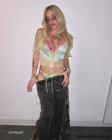 Kesha Tits and Panties
