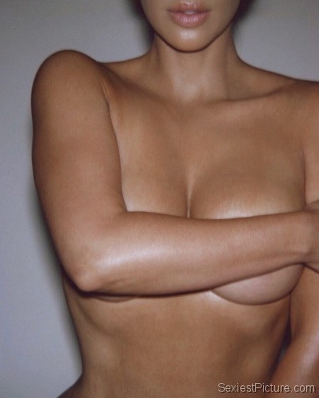 Kim Kardashian nude