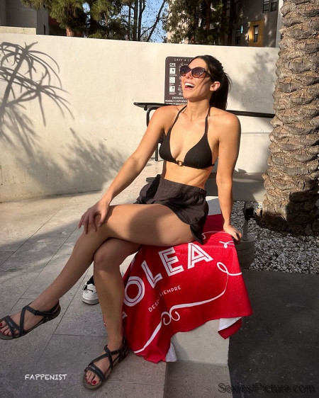 Kira Kosarin Big Tits Bikini