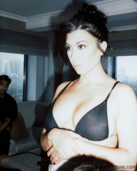 Kourtney Kardashian Big Tits