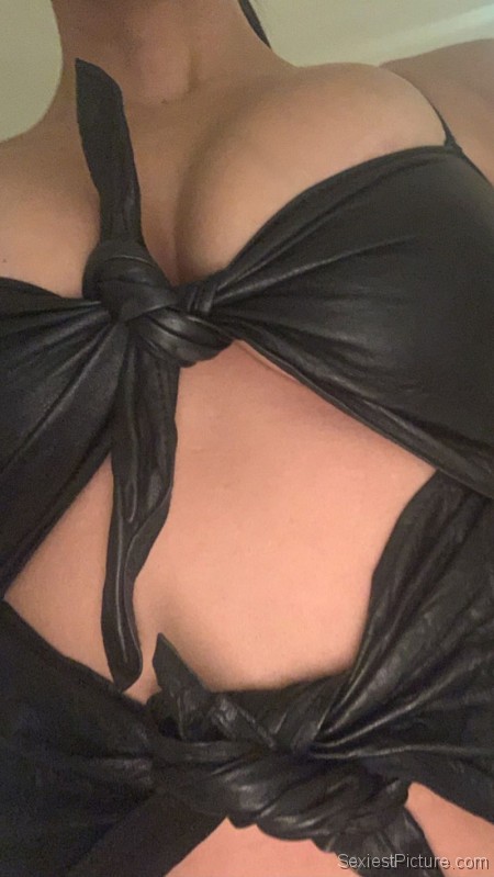 Kourtney Kardashian Braless Boobs