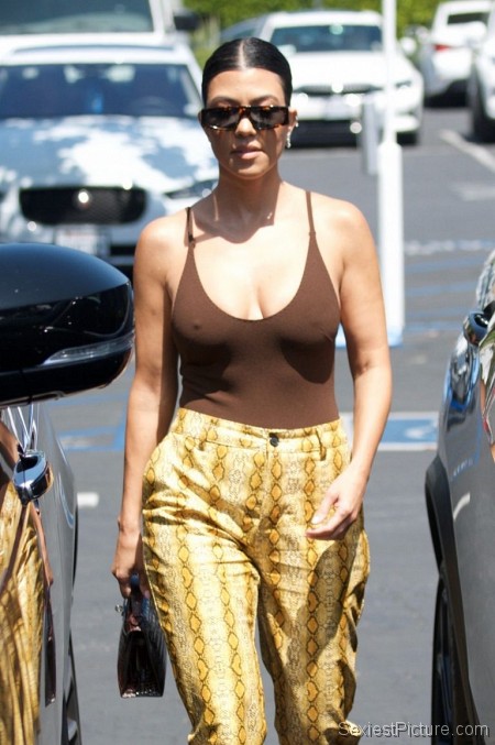 Kourtney Kardashian Braless Boobs