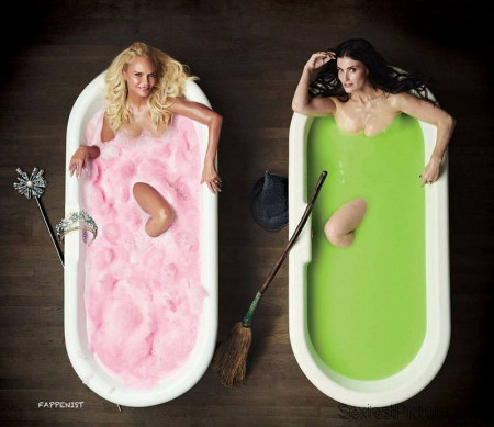 Kristen Chenoweth and Idina Menzel Naked
