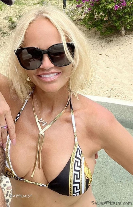 Kristin Chenoweth Big Tits Bikini