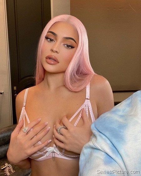 Kylie Jenner Big Tits