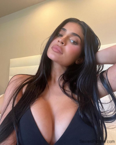 Kylie Jenner Boobs