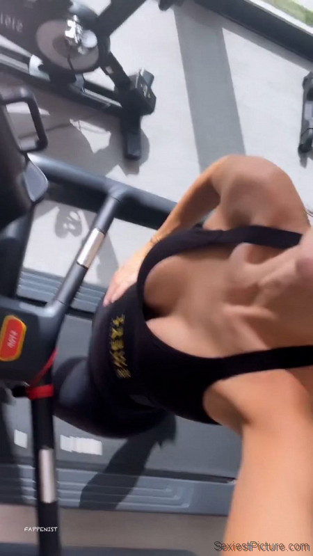 Kylie Jenner Filming Her Tits