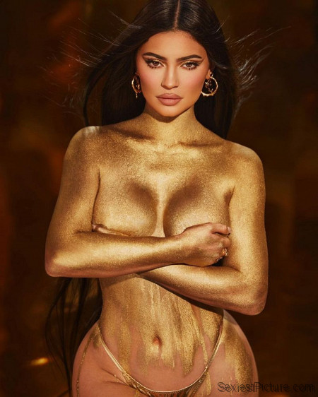 Kylie Jenner Topless