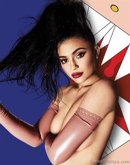 Kylie Jenner Nude Topless Boobs Big Tits Magazine