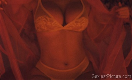 Kylie Jenner sexy lingerie