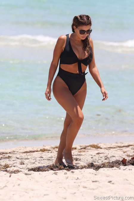 Larsa Pippen in a bathing suit