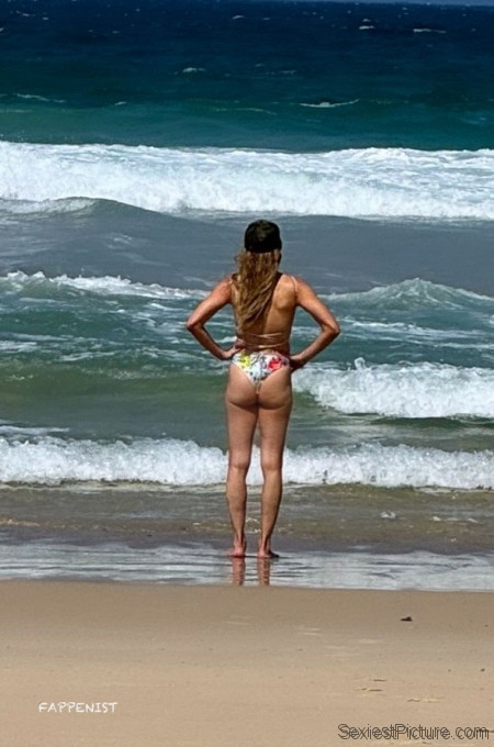 Leann Rimes Sexy Ass Thong Bikini