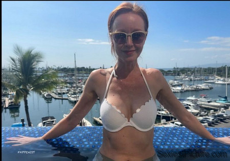Lindy Booth Tits