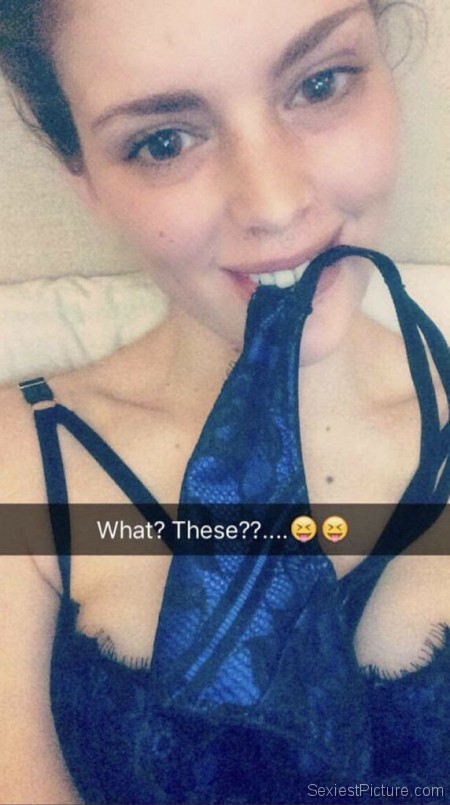 Lizzie Kelly horny selfie leaked fappening
