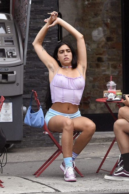 Lourdes Leon Braless Tits Pokies