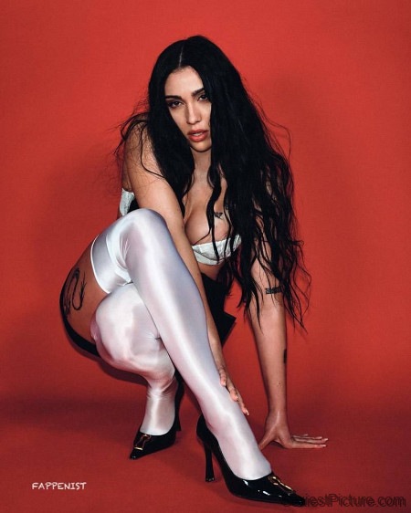 Lourdes Leon Nude and Sexy Rogue