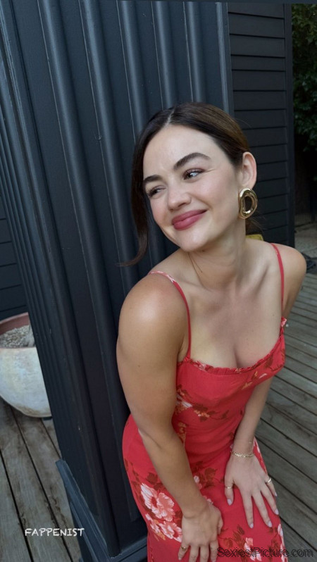 Lucy Hale Tits
