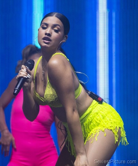 Mabel On Stage in a Bra