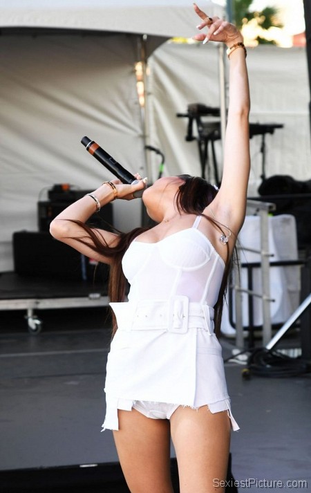 Madison Beer Sexy Upskirt On Stage