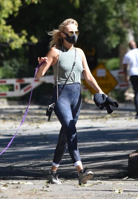 Malin Akerman Braless Tits Pokies