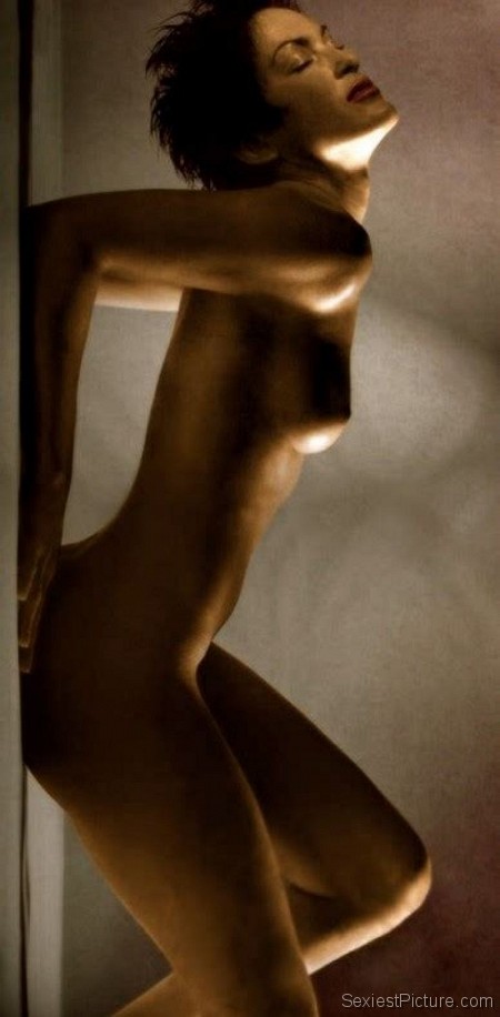 Mariska Hargitay Nude