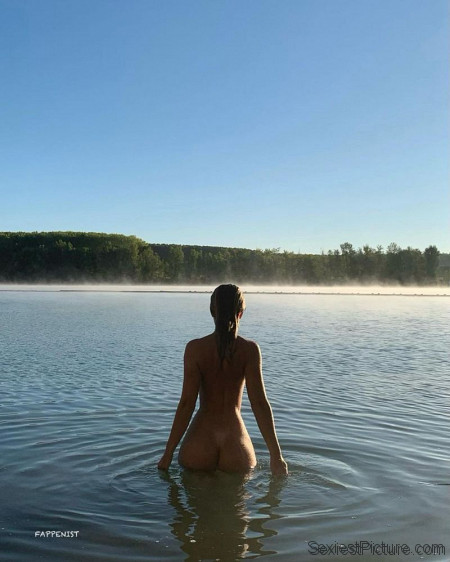 Mathilde Tantot Naked Ass