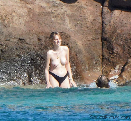 Maya Hawke Caught Nude