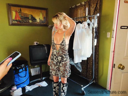 Mckenna Grace Sexy Tits and Legs Photo Dump Mckenna Grace Sexy Tits and Legs Photo Dump