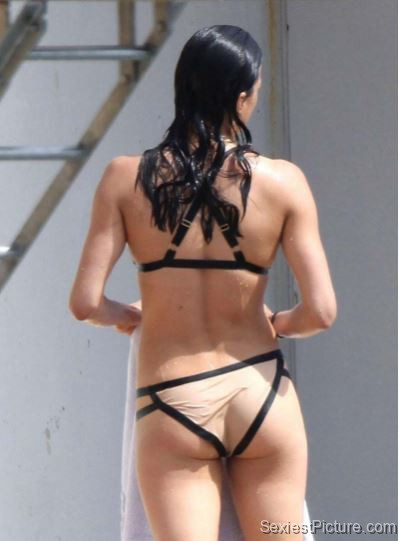 Michelle Rodriguez sexy wet bikini hot ass paparazzi