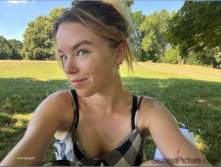 Milly Alcock Tits