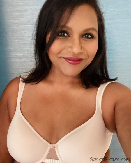 Mindy Kaling Tits