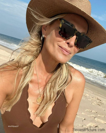 Molly Sims Big Tits Swimsuit
